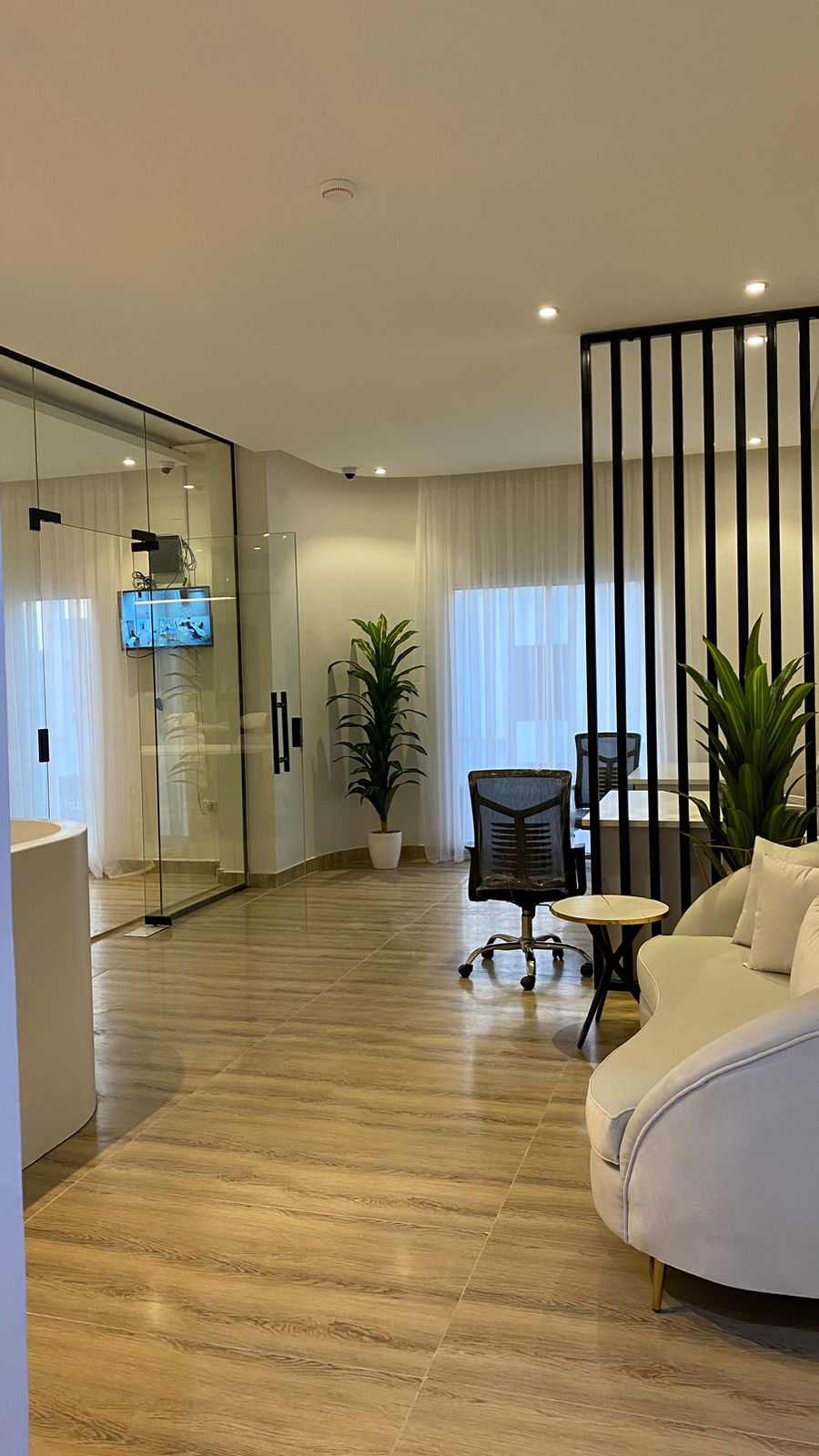 مكتب المحامية والموثقة أروىٰ العرابي الحارثي